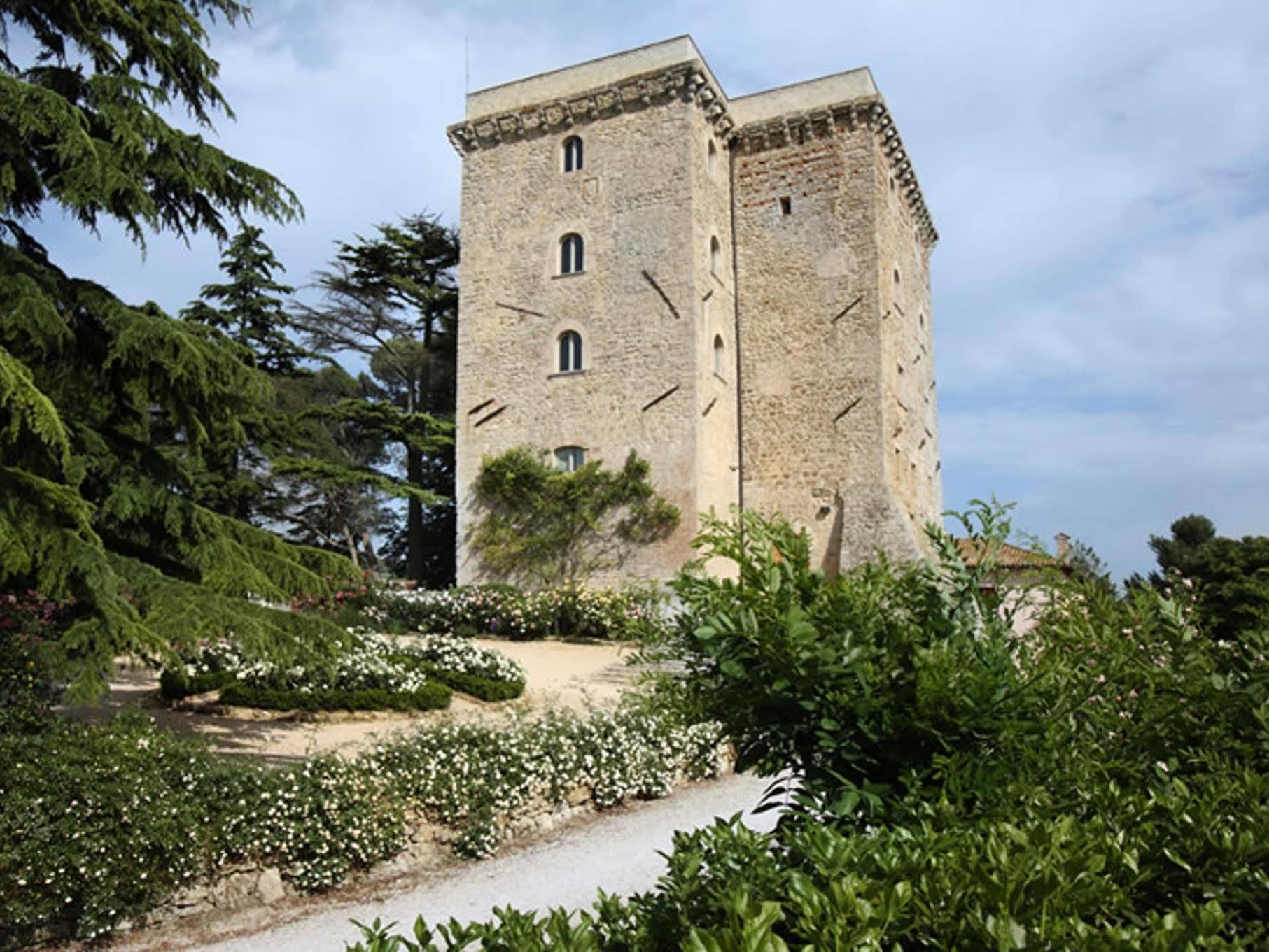 Aparthotel Torre Almonte Todi Exteriér fotografie